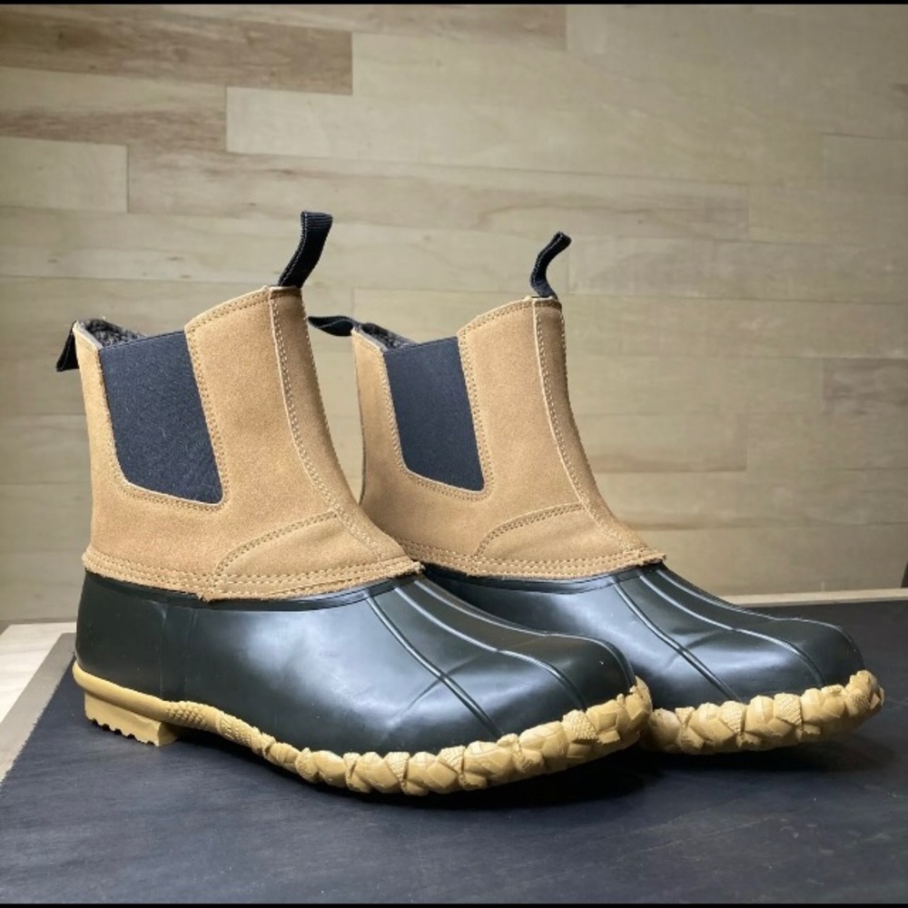 Men’s slip on dark boots size 12 perfect condition tan suede rubber guid gear